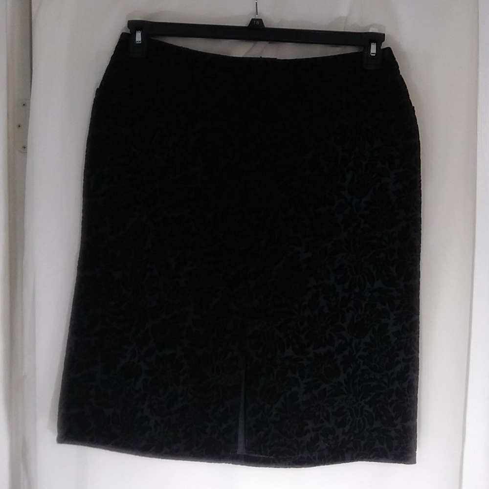 Women's Denim Skirt (NWOT)